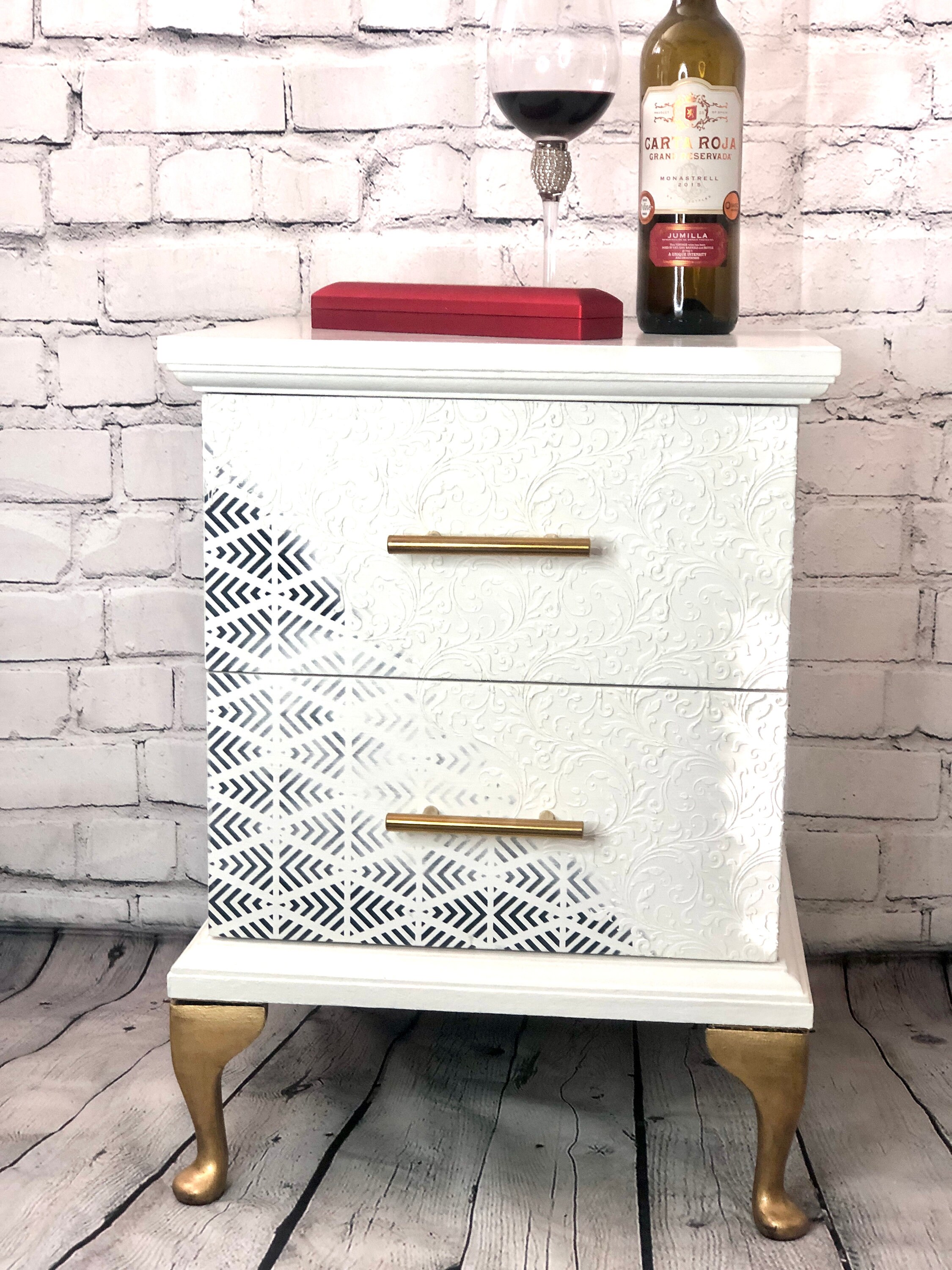 White stain nightstand deals