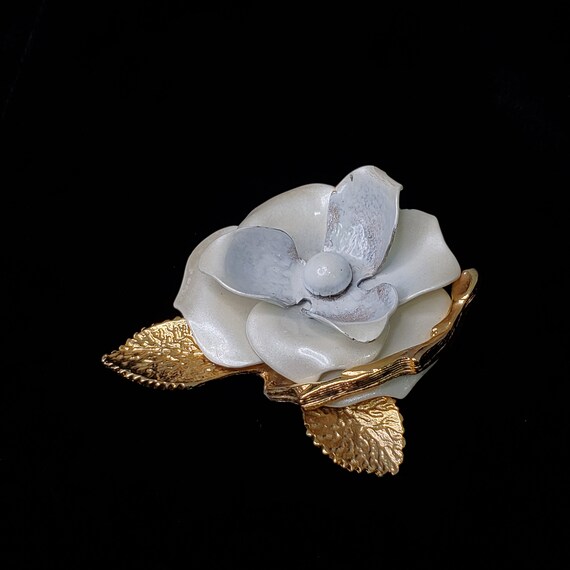 Vintage Giovanni Rose Flower Brooch Pin Gold Tone - image 4