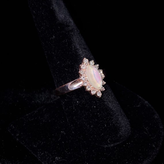 Vintage Pink Opal Like Stone Ring Gold Tone - image 3