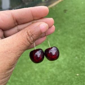 Dark Cherry Ohrringe | Kirschen Tropfen Ohrringe | Obst Ohrringe | Süße Kirschen Ohrhänger | Hochzeitsgeschenk | Jubiläumsgeschenk