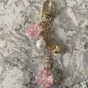 Rose flower keychain | Floral keychain | Rose keyring | Pink flower keychain | Flower charm keychain | Rose bag charm | Pink rose keychain