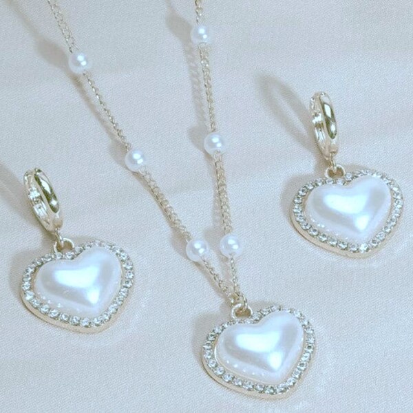 Pearl heart earrings and necklace | Pearl Jewellery Set | Pearl White Necklace | Wedding Gift | Perfect Gift | Elegant Jewellery Set