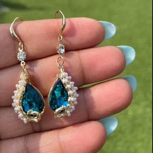 Handmade Peacock earring, Peacock Charm Earrings, Women&#39;s earrings dangle, Peacock jewellery,Peacock lover gifts,Wedding Gift,Bridal Gift