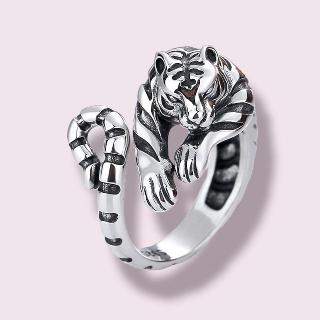 Hand-Carved Tiger Ring - Exquisite 925 Silver Tiger Figurine Jewelry