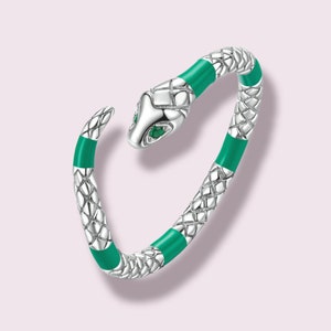 S925 Sterling Silver Adjustable Silver and Green Snake Ring, Wrap around Ring, Animal Lover Ring