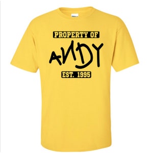 Propriété d'Andy Toy Story T-shirt sweat à capuche, équipement de parc à thème, chemise de vacances Disney, Disneyland, chemise pour enfants Disney, tampon de pied jouet image 4