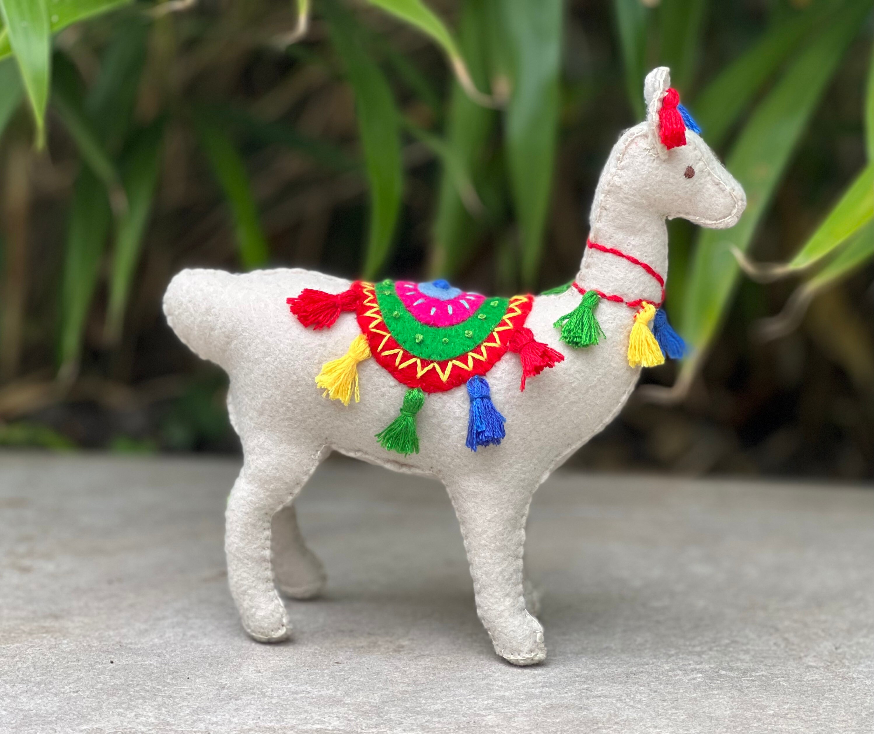 Llama Felt Kit