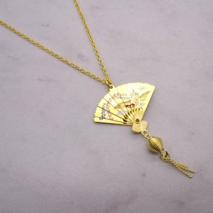 Folding Fan Necklace,New Old Stock 1970s Handpainted Folding Fan Necklace, Articulated Folding Fan Necklace, Vintage Folding Fan Necklace