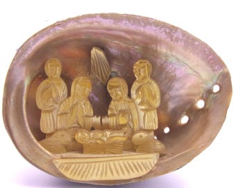 Belén tallado a mano en nácar, Belén montado en nácar