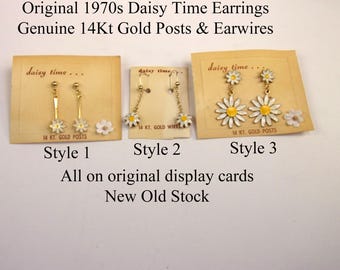 Daisy Time Drop Earrings,New Old Stock 1970s Hand painted Enamel Daisy Time Earrings,14Kt Gold Wires and Posts