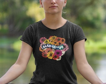 Stay Groovy T-Shirt / Floral Shirt / Flower Shirt / Hippie Shirt / Stay Groovy Baby / 70's T Shirt / Retro Disco Tee / Flower Bouquet Shirt