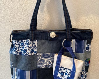denim tote w/ charm tote