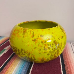 Vintage MCM California pottery speckle bowl/planter