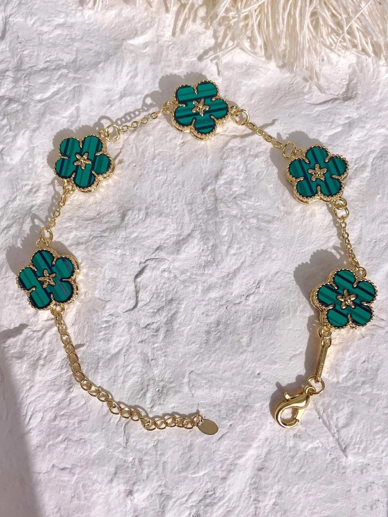 Sweet Alhambra bracelet 18K rose gold Carnelian  Van Cleef  Arpels