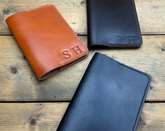 Leather passport cover - Personalised gift idea - Travel gift - Passport wallet - Gifts for him, Gifts for her - Travel accessories
