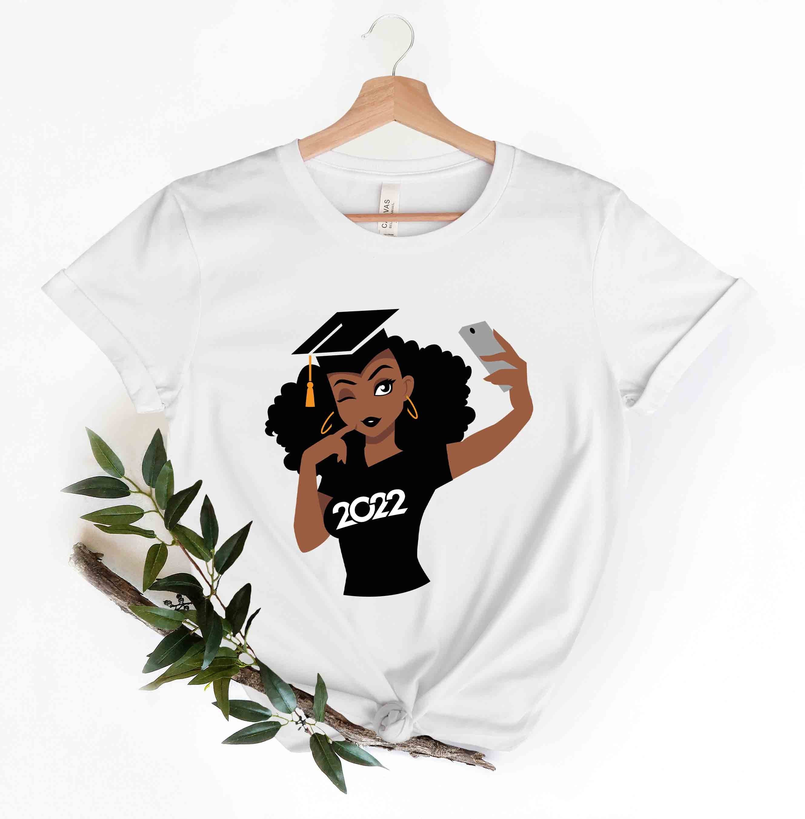 Black Woman Graduation 2022 T-shirt 