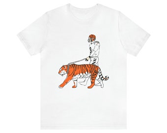 Cincinnati Bengals Joe Burrow Unisex T-shirt: Cat Walk Tee