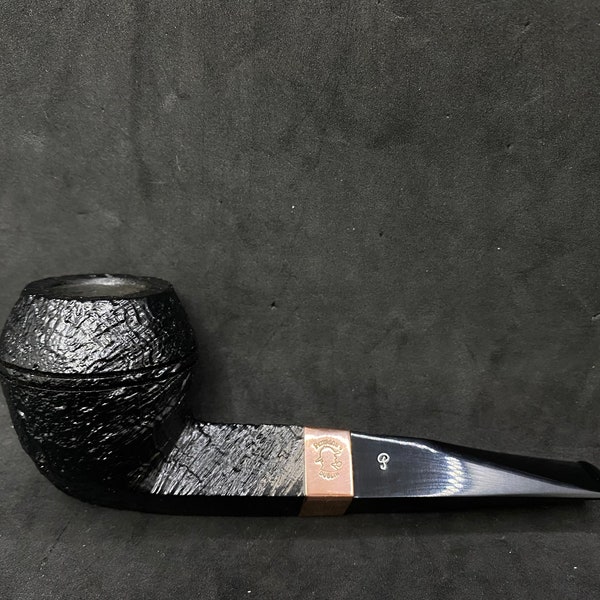 Irish Estate Peterson: Christmas 2021 Sherlock Holmes Sandblasted Baker Street Fishtail Tobacco Pipe(SKU 119)