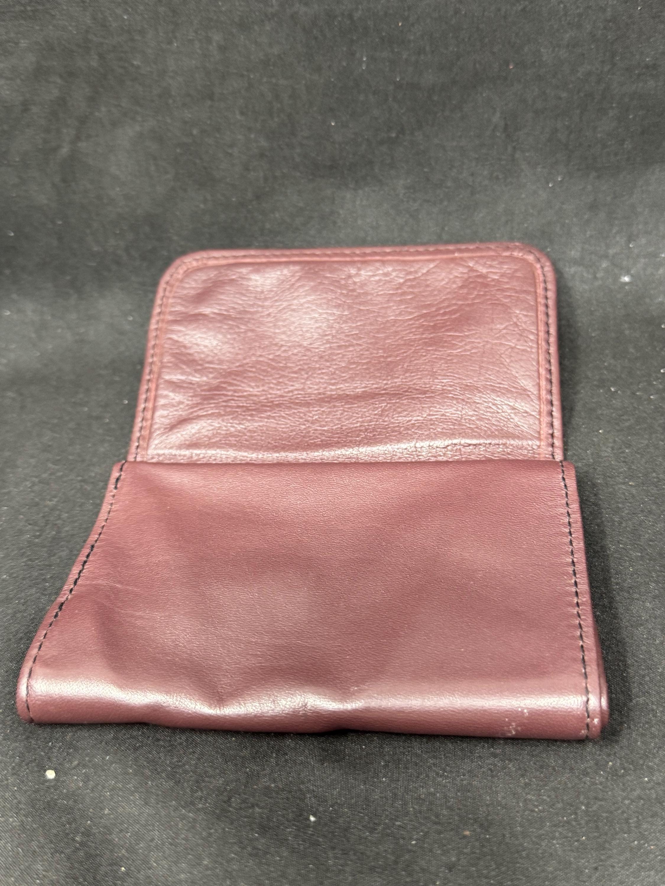Vintage German Tri-Fold Leather Tobacco Pouch 2oz Tin Capacity – Estate Accessory 3