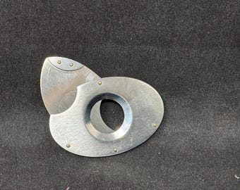 metal cigar cutter. Finished in a pristine stainless steel-like paint. SKU 281