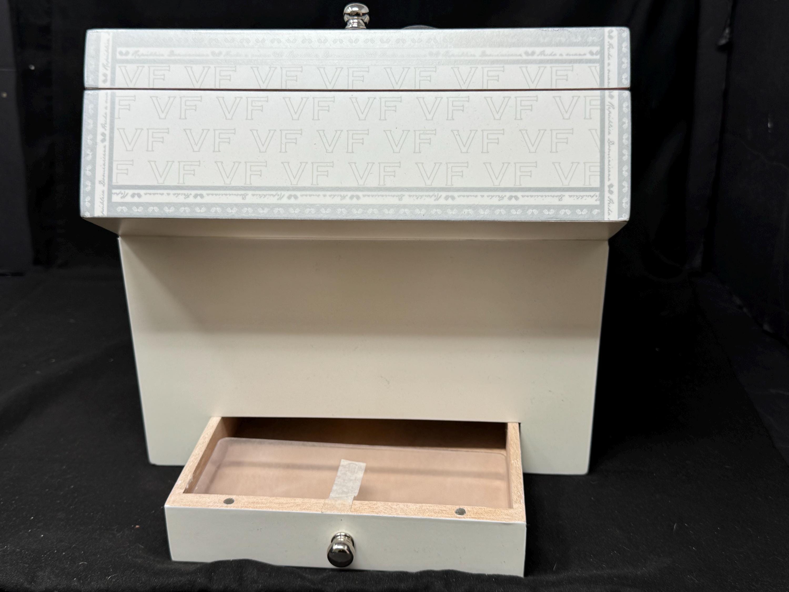 Vegafina VF Branded Desktop Cigar Humidor - Brand New Unused Tabletop Display 8