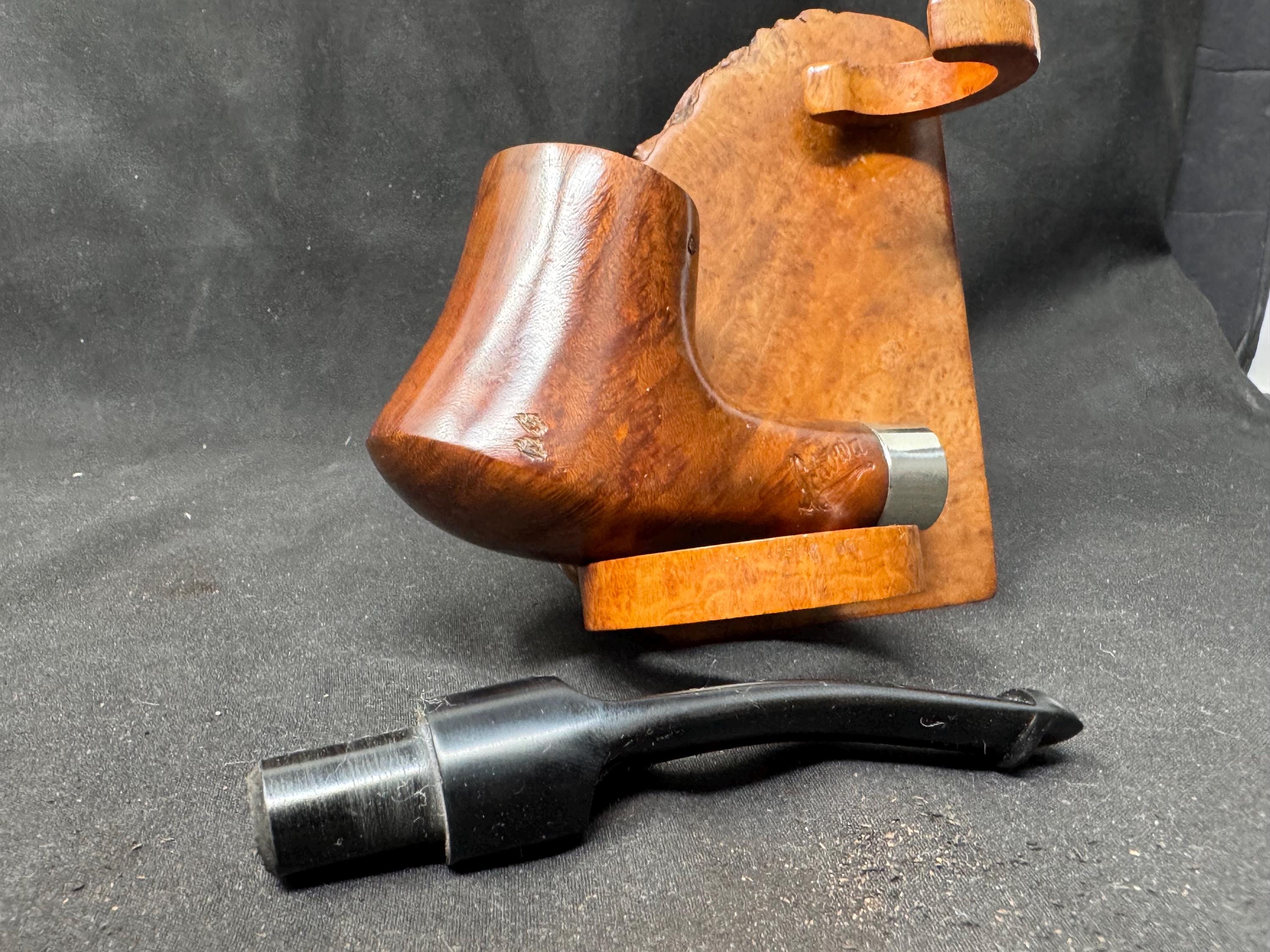 Showa Era Smooth Volcano Pipe | Chubby Shank, Saddle Stem, 9mm Filter 8