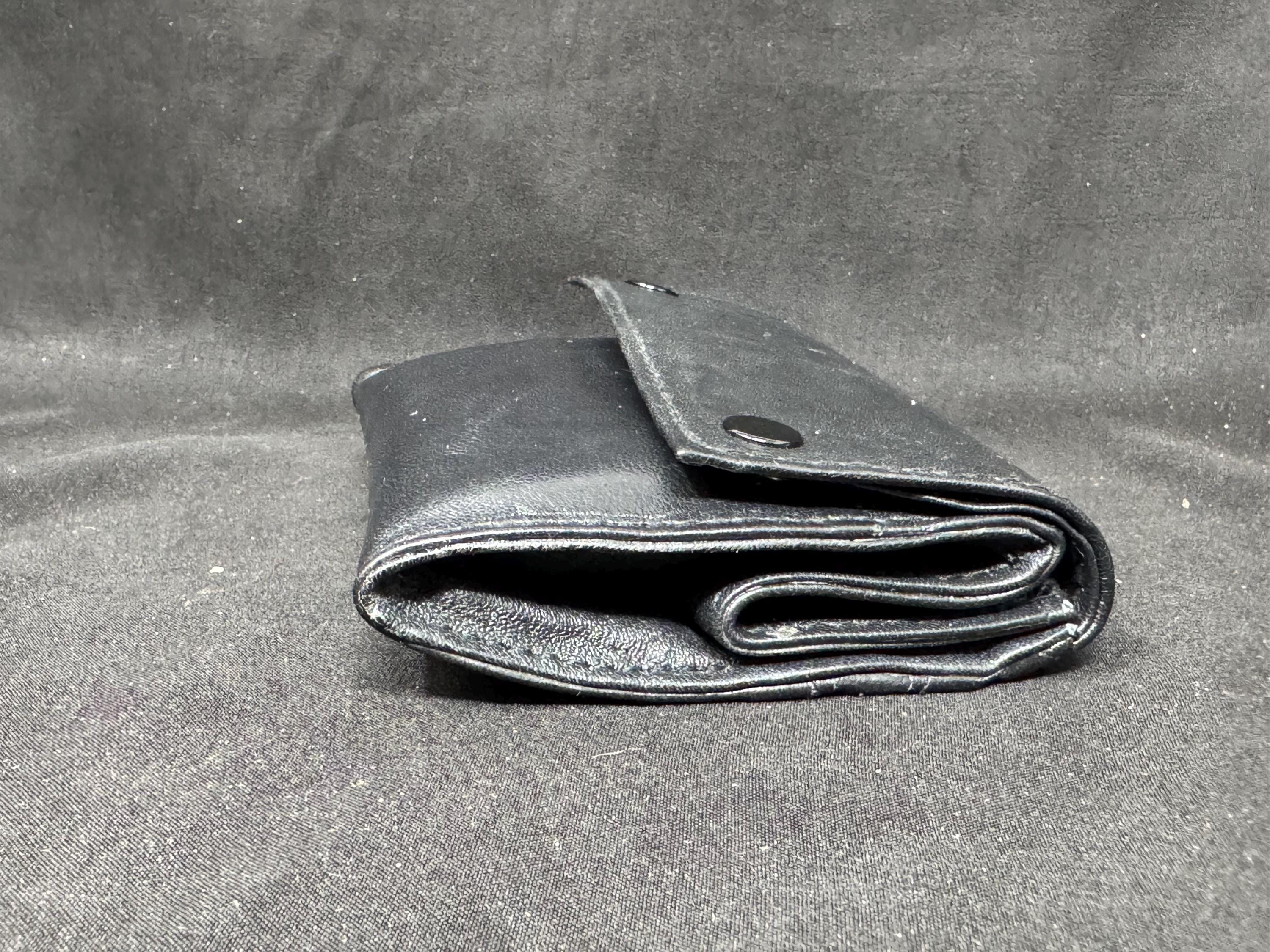 German Leather Expandable Tobacco Pouch | Medical-Grade Rubber Lined | NOS Condition 8
