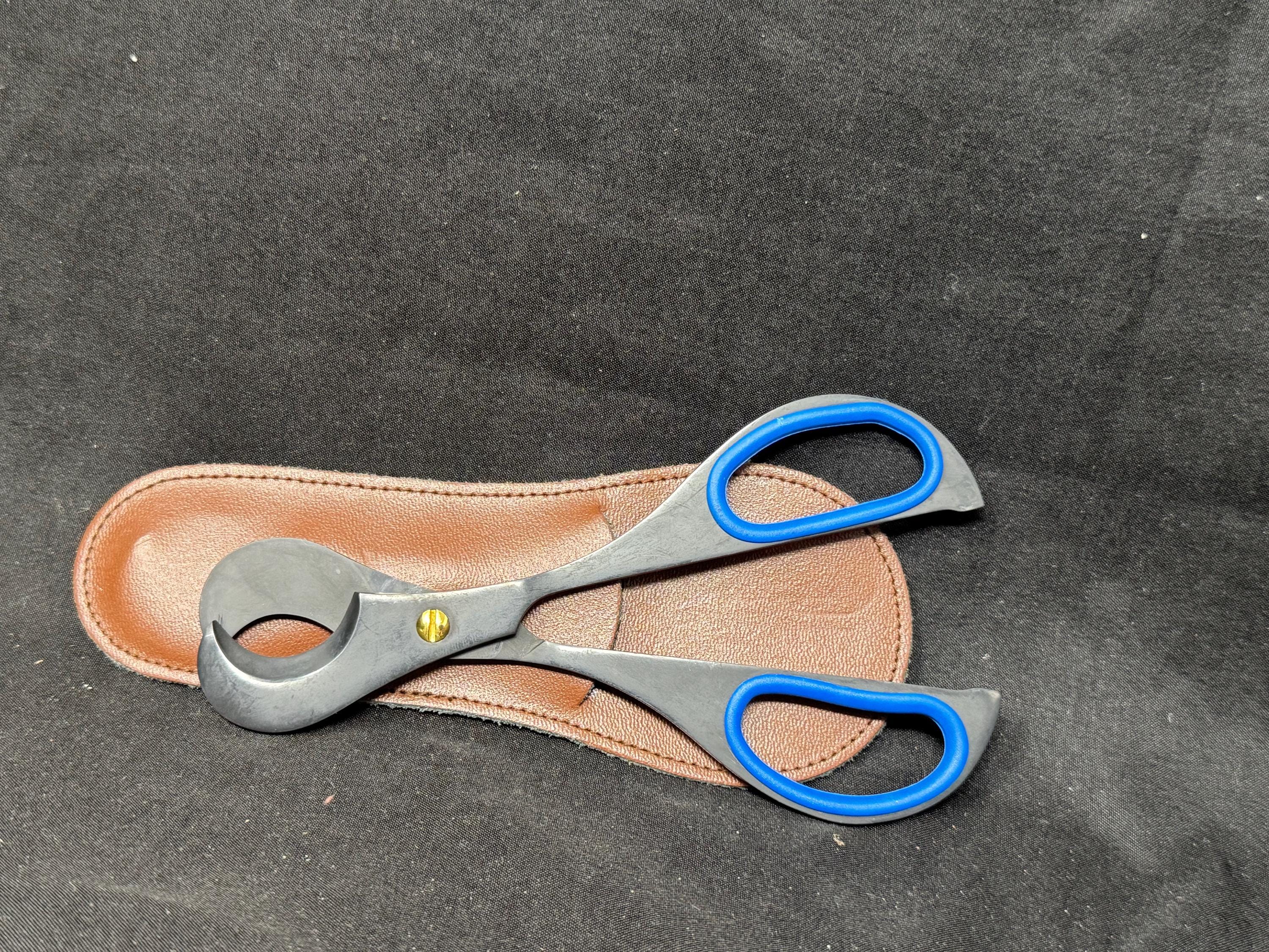 German Black Metal Cigar Scissors - Solingen Precision Cutter, circa 1900s 10
