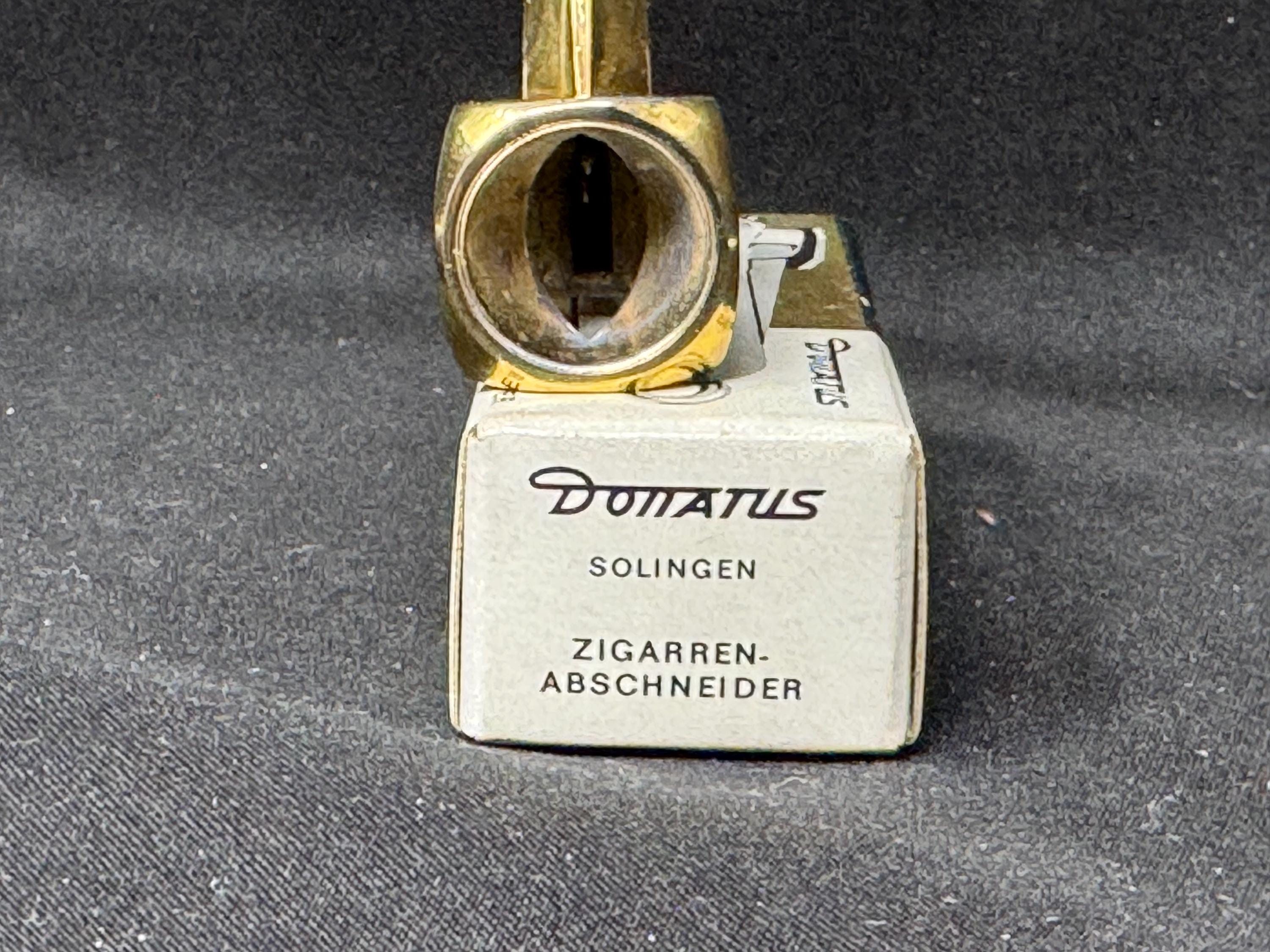 CTS Solingen Germany Gold-Tone Mini V-Cut Cigar Cutter, 1950s-1960s 4