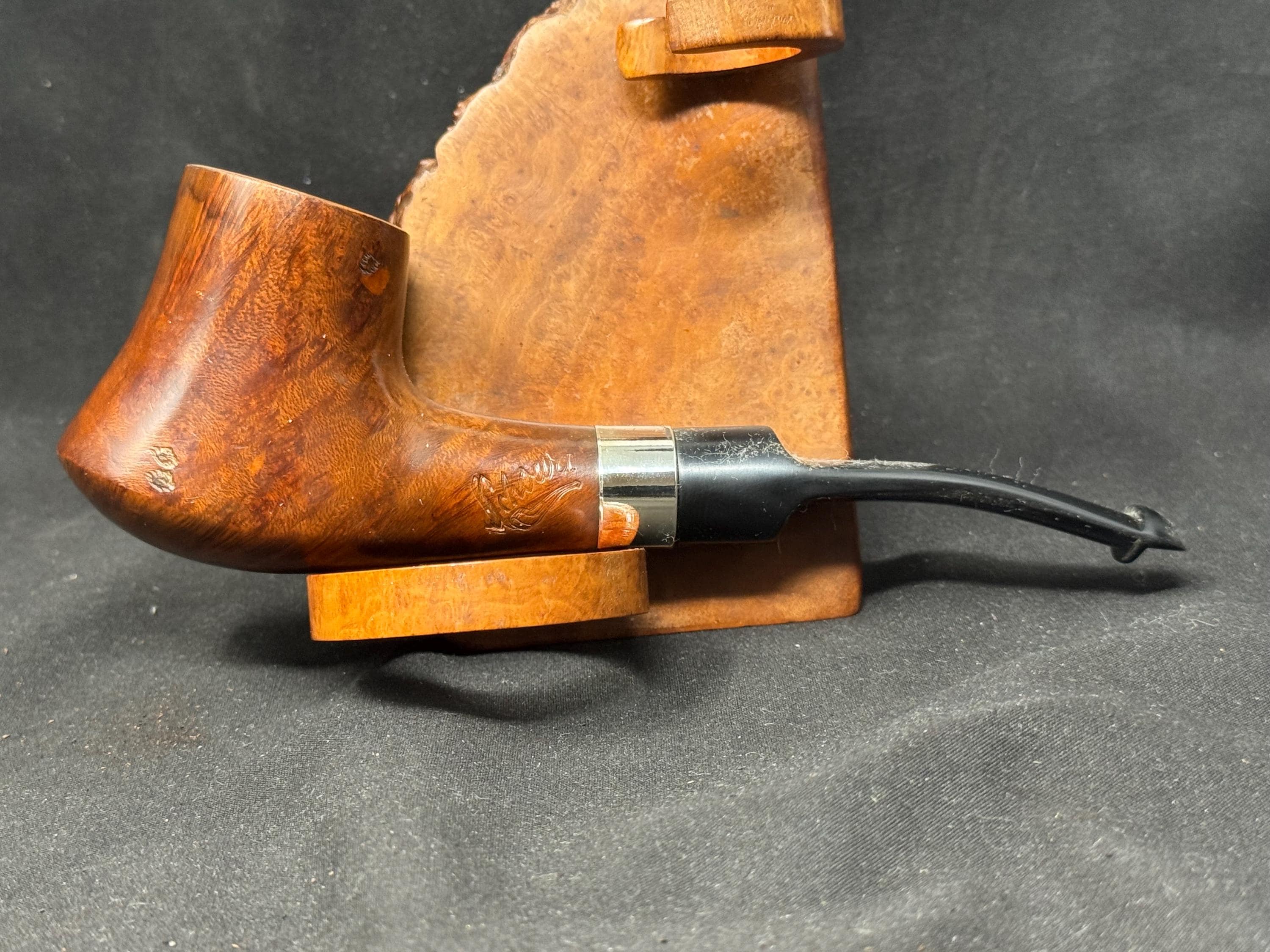 Showa Era Smooth Volcano Pipe | Chubby Shank, Saddle Stem, 9mm Filter 3
