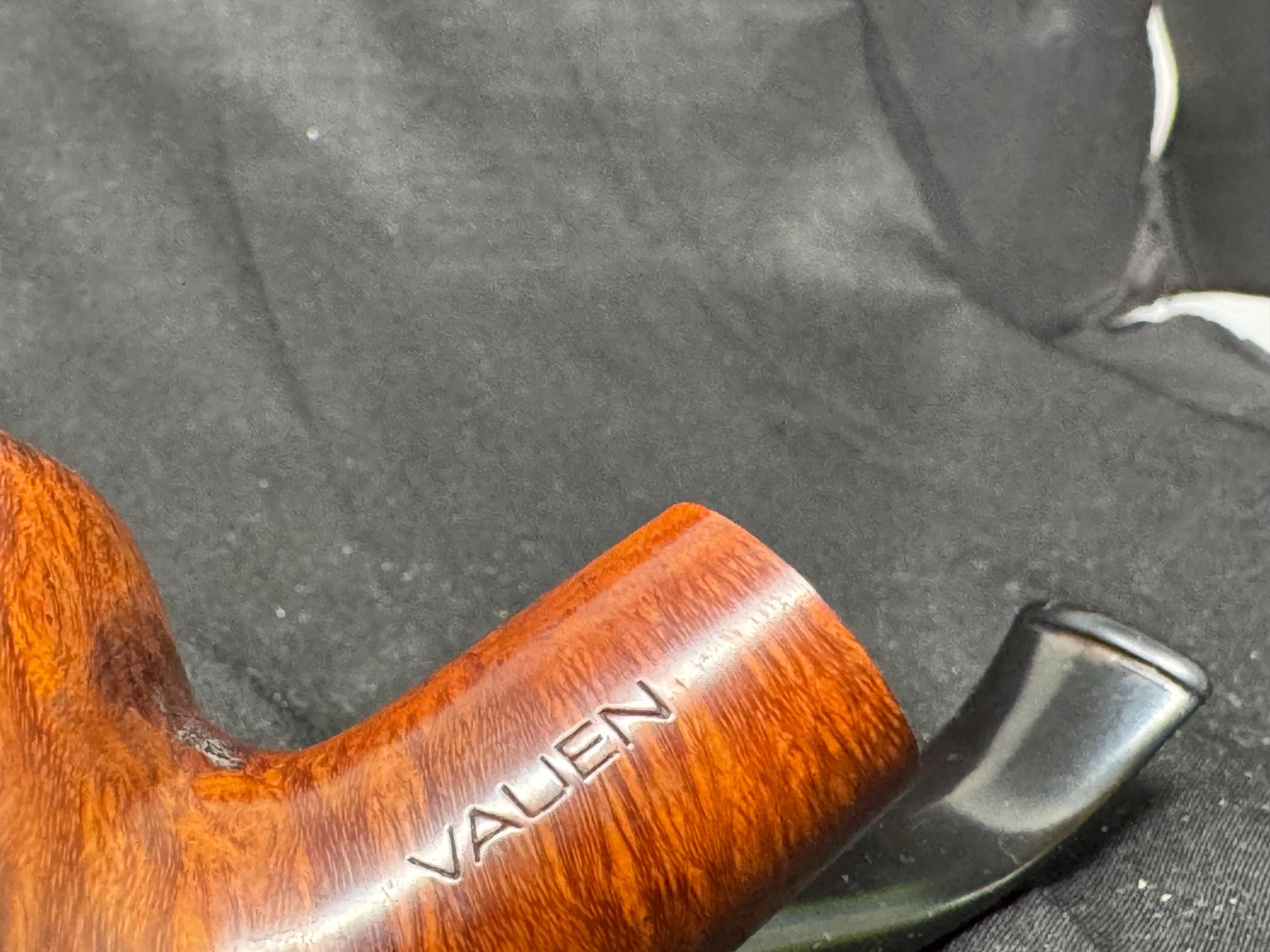 VAUEN 3239 Smooth Bent Volcano Sitter - German Museum-Grade Estate | 9mm 10
