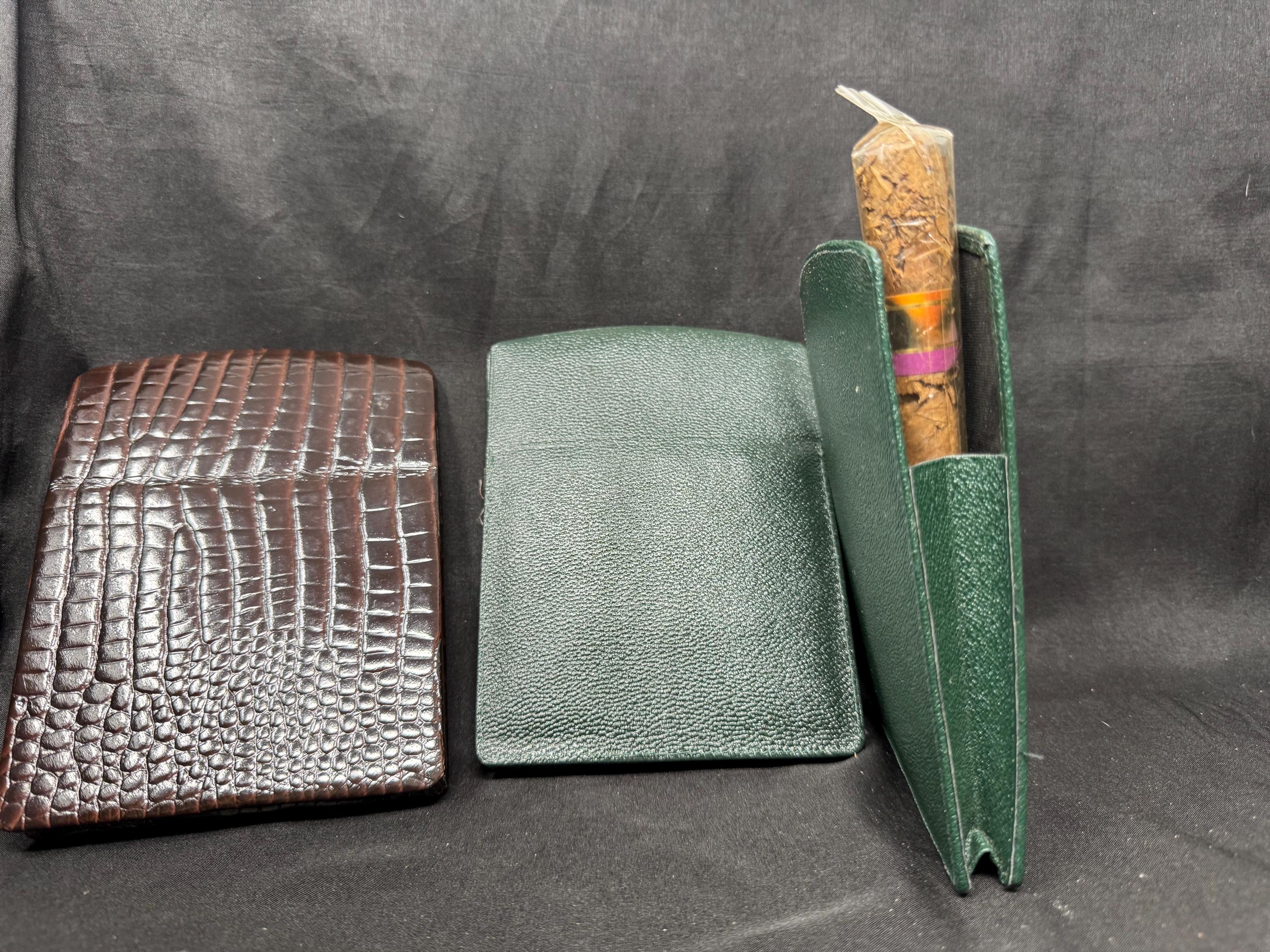 German Textured Leather Cigar Case - Four-Cigar Hard-Shell Holder, Crocodile Texture 3