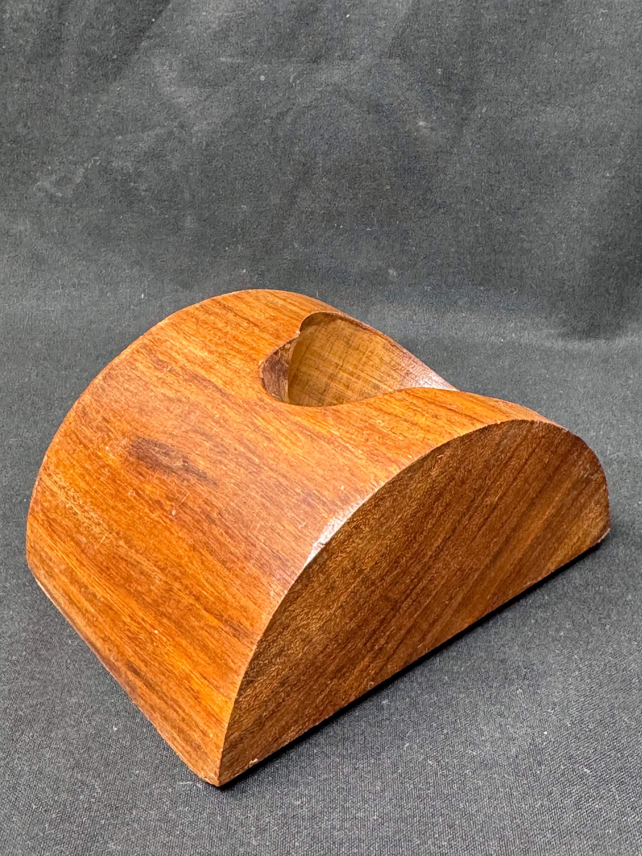 Mid-Century Modern Sculptural Pipe Stand | Single-Piece Briar | Minimalist Form 7