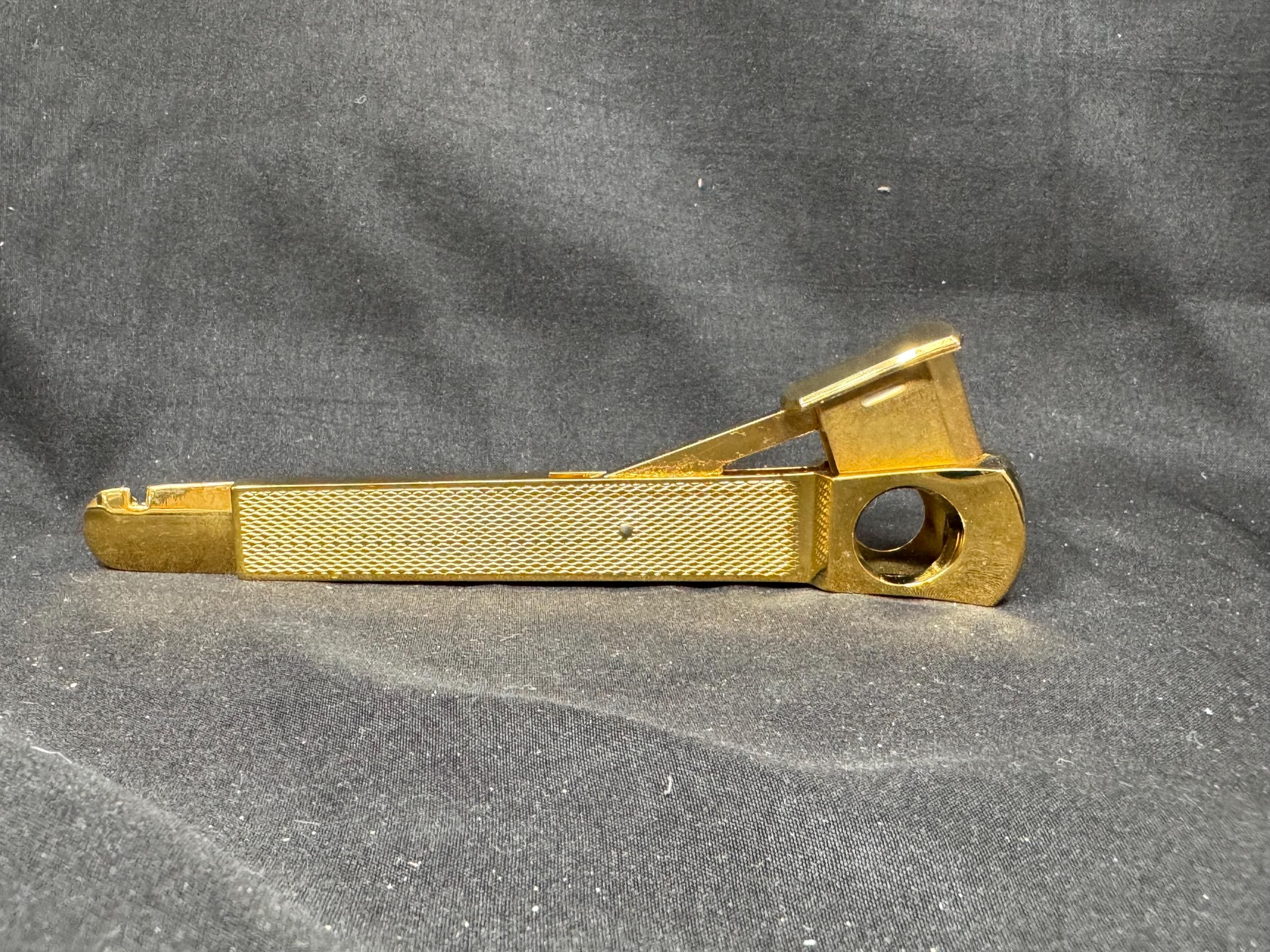 CTS Wolfertz Solingen V-Cut Cigar Cutter, Gold-Tone, circa 1960s-1980s 9