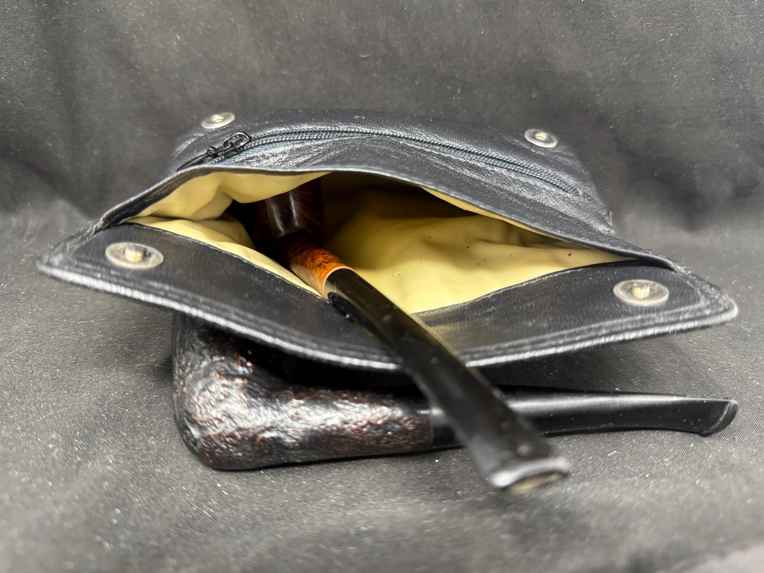 Vintage Leather Roll-Up Tobacco Pouch - 2 oz Capacity, 4-Pipe Storage 5