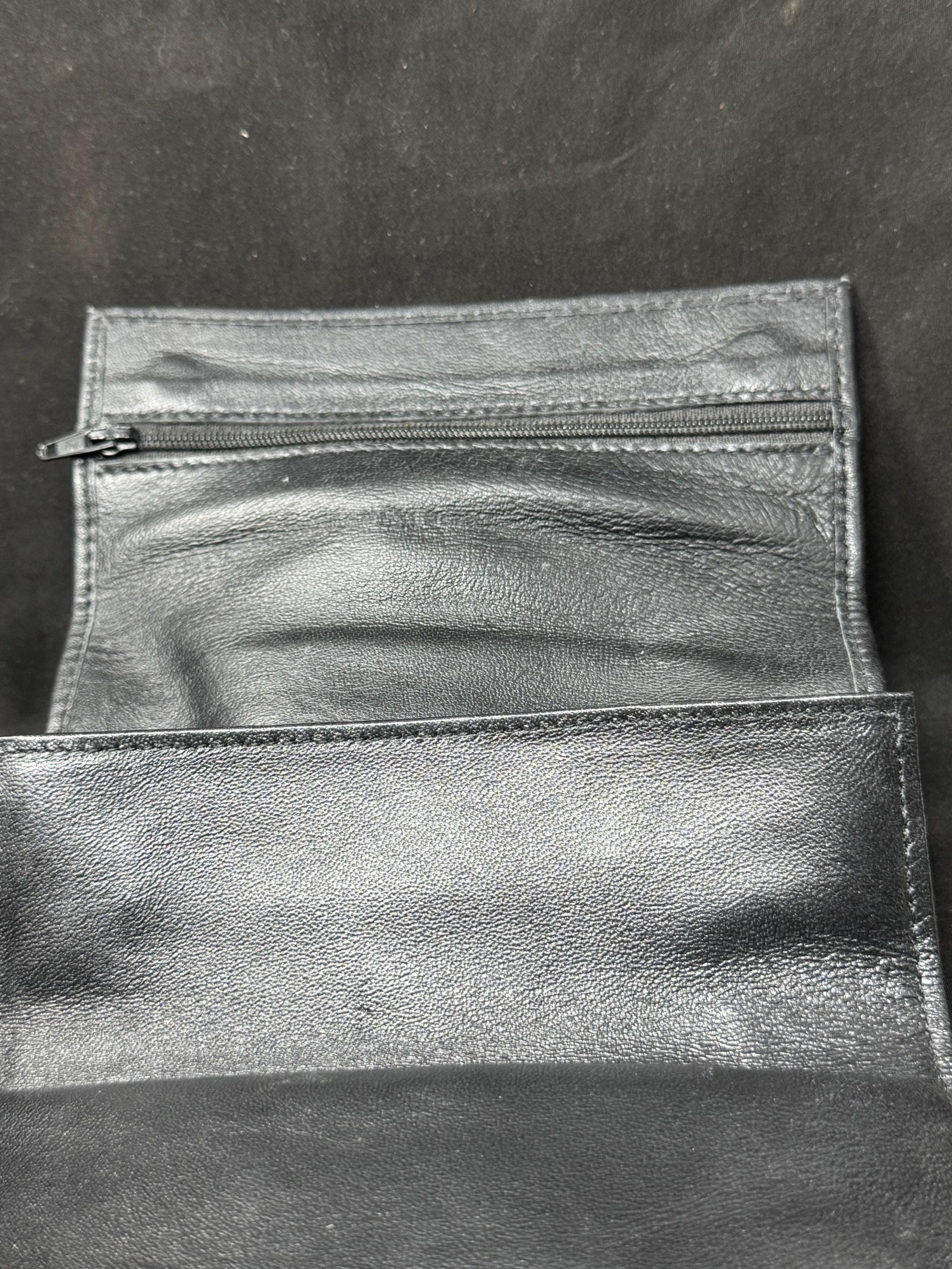 Connoisseur's Leather Tobacco Pouch with Hydration System - Roll-Up Design 2