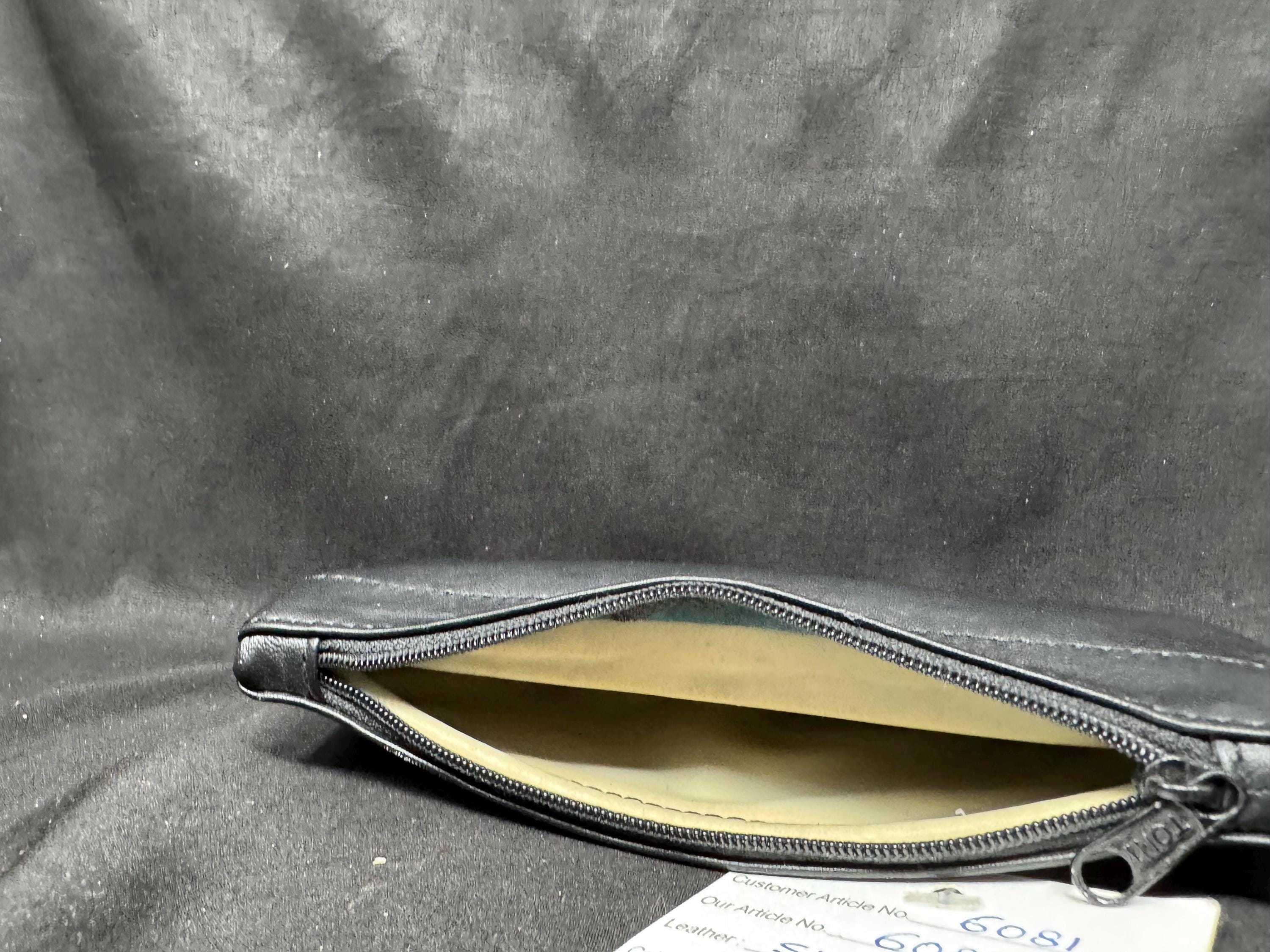 German Minimalist Leather Tobacco Pouch - Smooth Coffee Brown - Vintage Estate 4