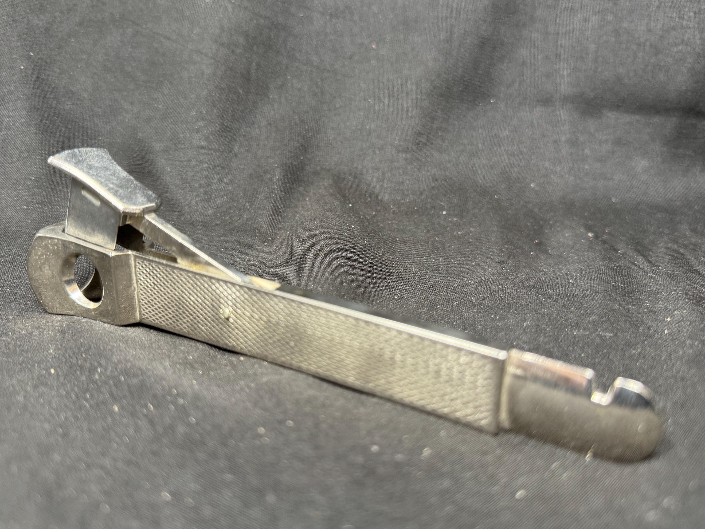 CTS Wolfertz Solingen V-Cut Cigar Cutter, Gold-Tone, Mid-Late 20th C. 4