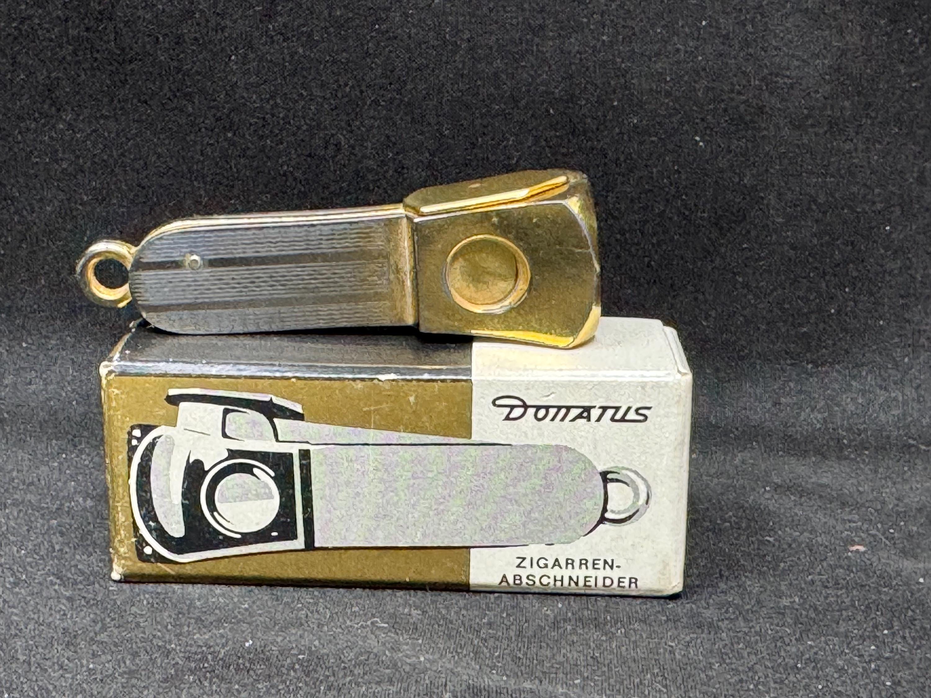 CTS Solingen Germany Gold-Tone Mini V-Cut Cigar Cutter, 1950s-1960s 3