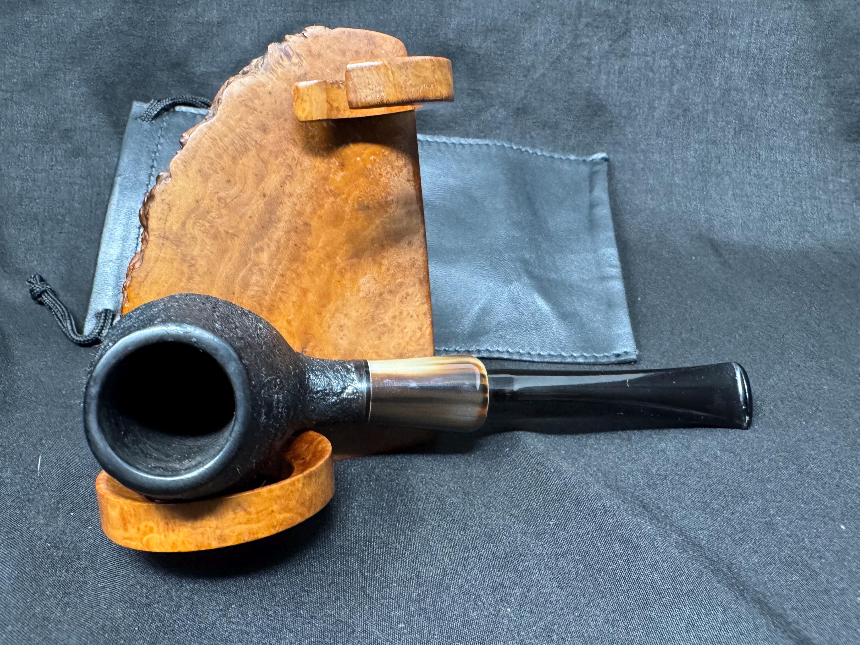 Jurgen Moritz Freehand 323 Sandblast Egg - German Artisan Collector Grade 3