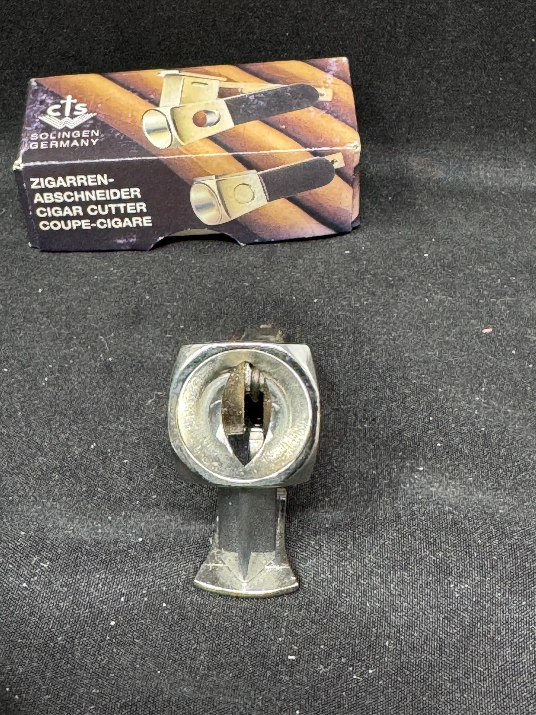 CTS Solingen Germany Mini V-Cut Cigar Cutter, Gold-Tone, NIB, 1950s-60s 9