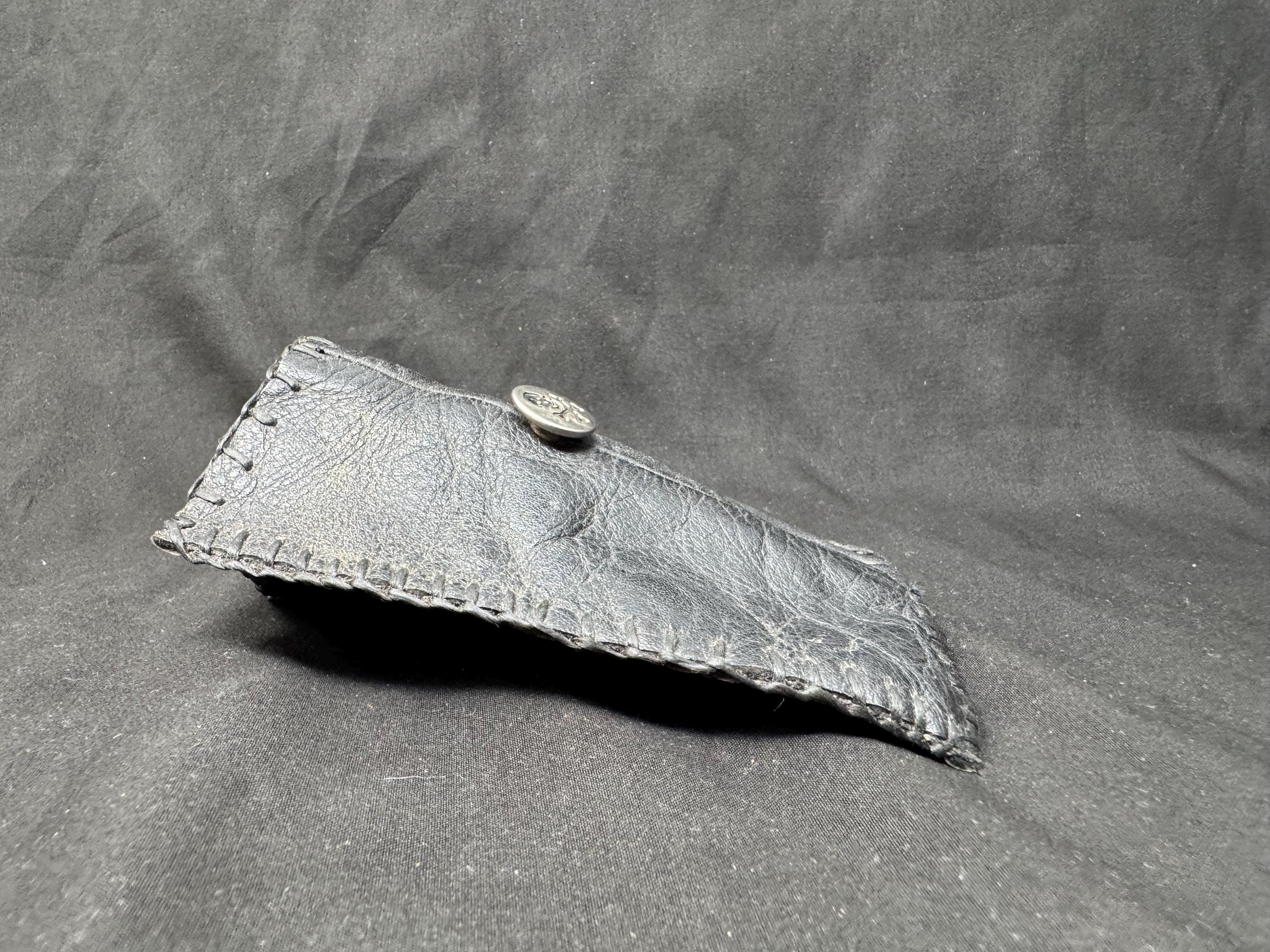 Medieval Girdle Pouch, 14th-16th Century Style - Black Leather, Jeans Button 6