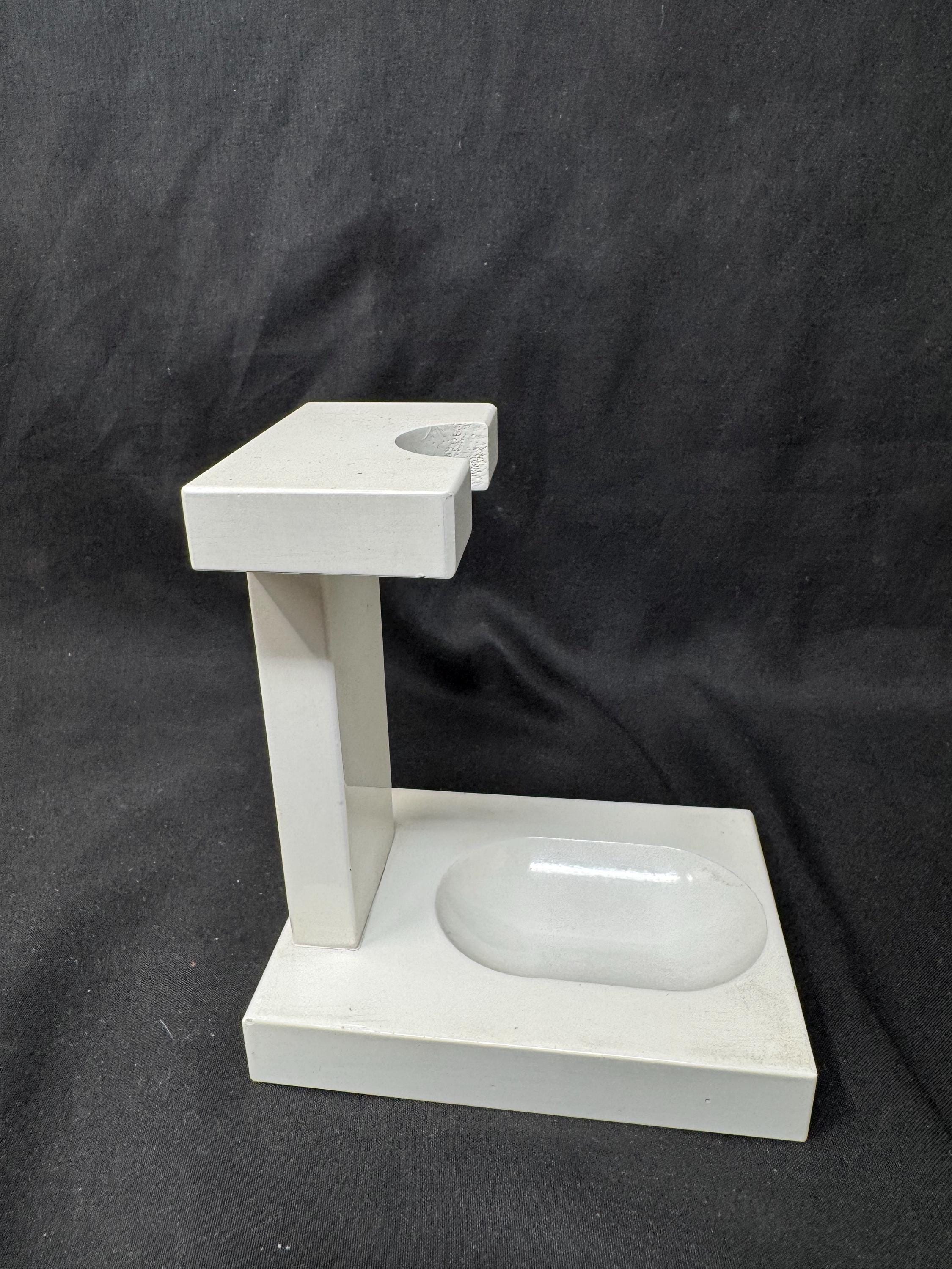 Mid-Century Modern Solitaire Pipe Stand - NOS Ivory White Glass Finish Architectural Display 4