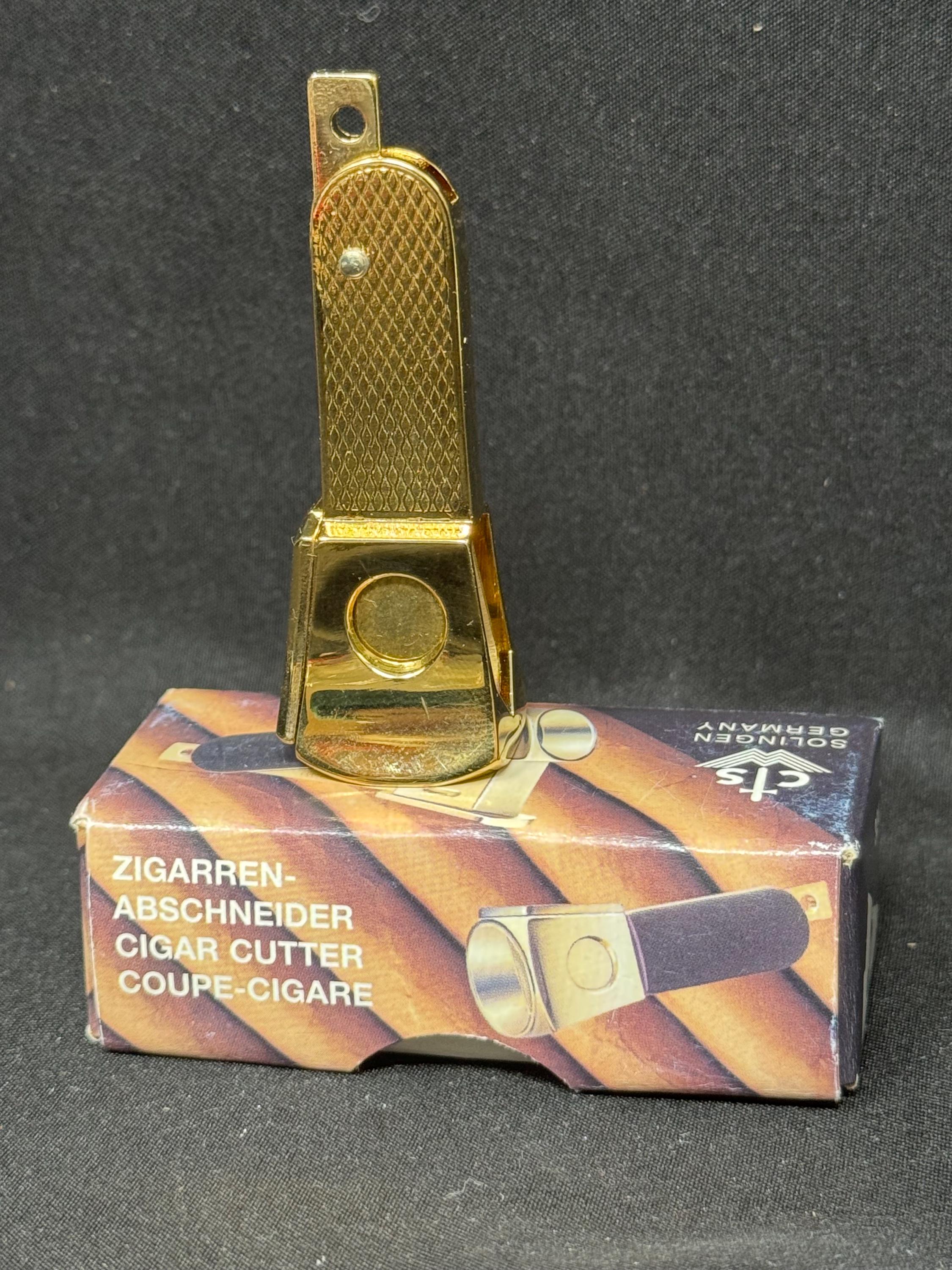 CTS Solingen Gold-Tone Mini V-Cut Cigar Cutter, 1950s-60s NOS 4