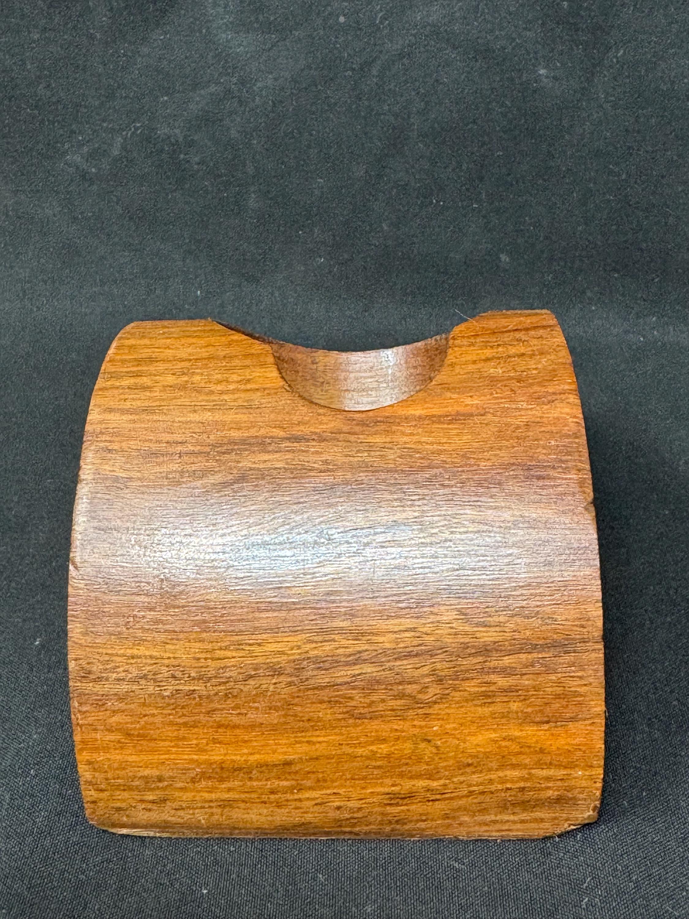 Mid-Century Modern Sculptural Pipe Stand | Single-Piece Briar | Minimalist Form 9