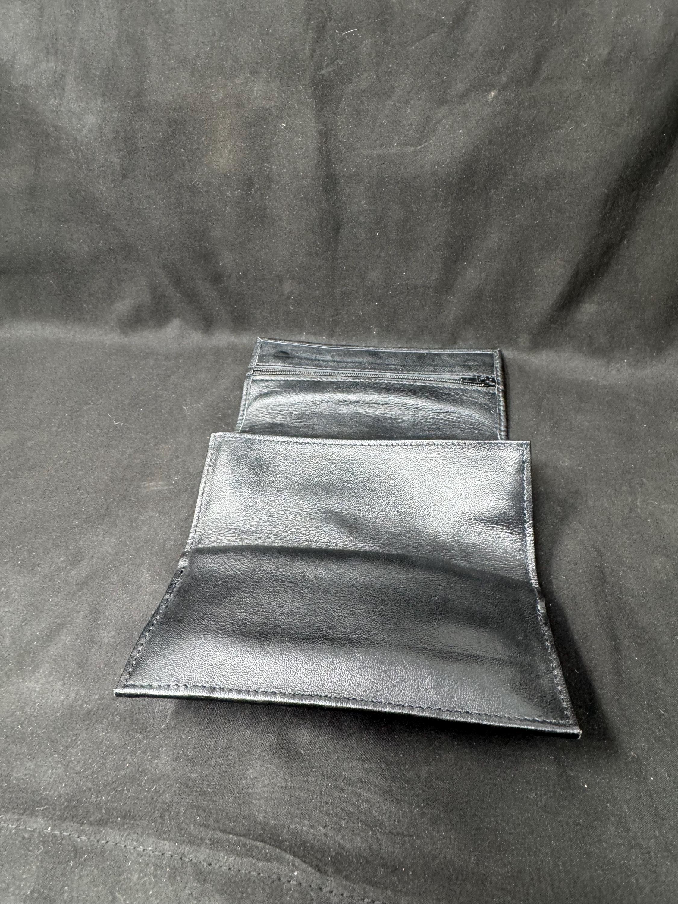 Connoisseur's Leather Tobacco Pouch with Hydration System - Roll-Up Design 3