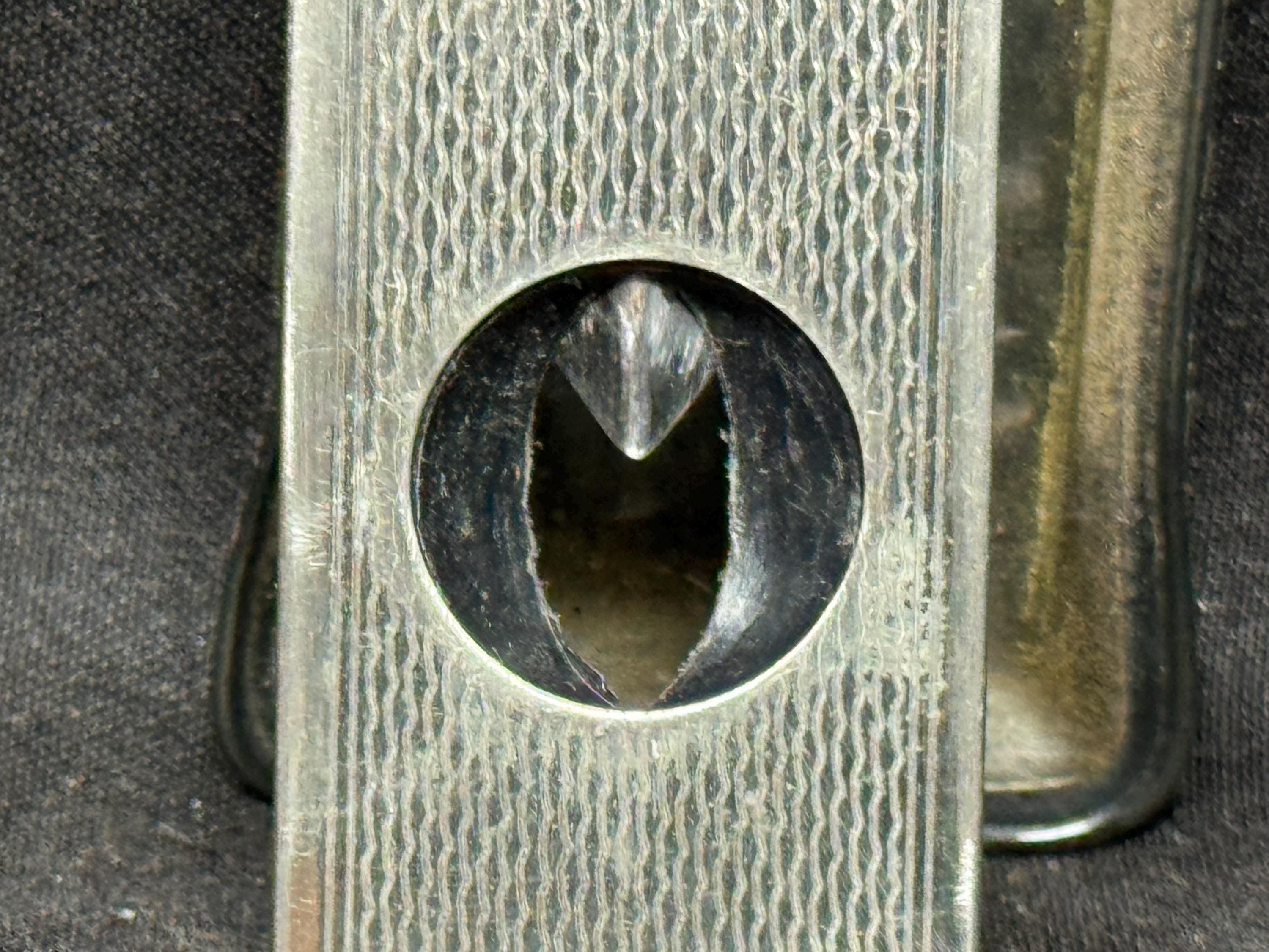 Solingen Rostfrei Art Deco V-Cut Cigar Cutter, Engine-Turned, 1950s-60s 5
