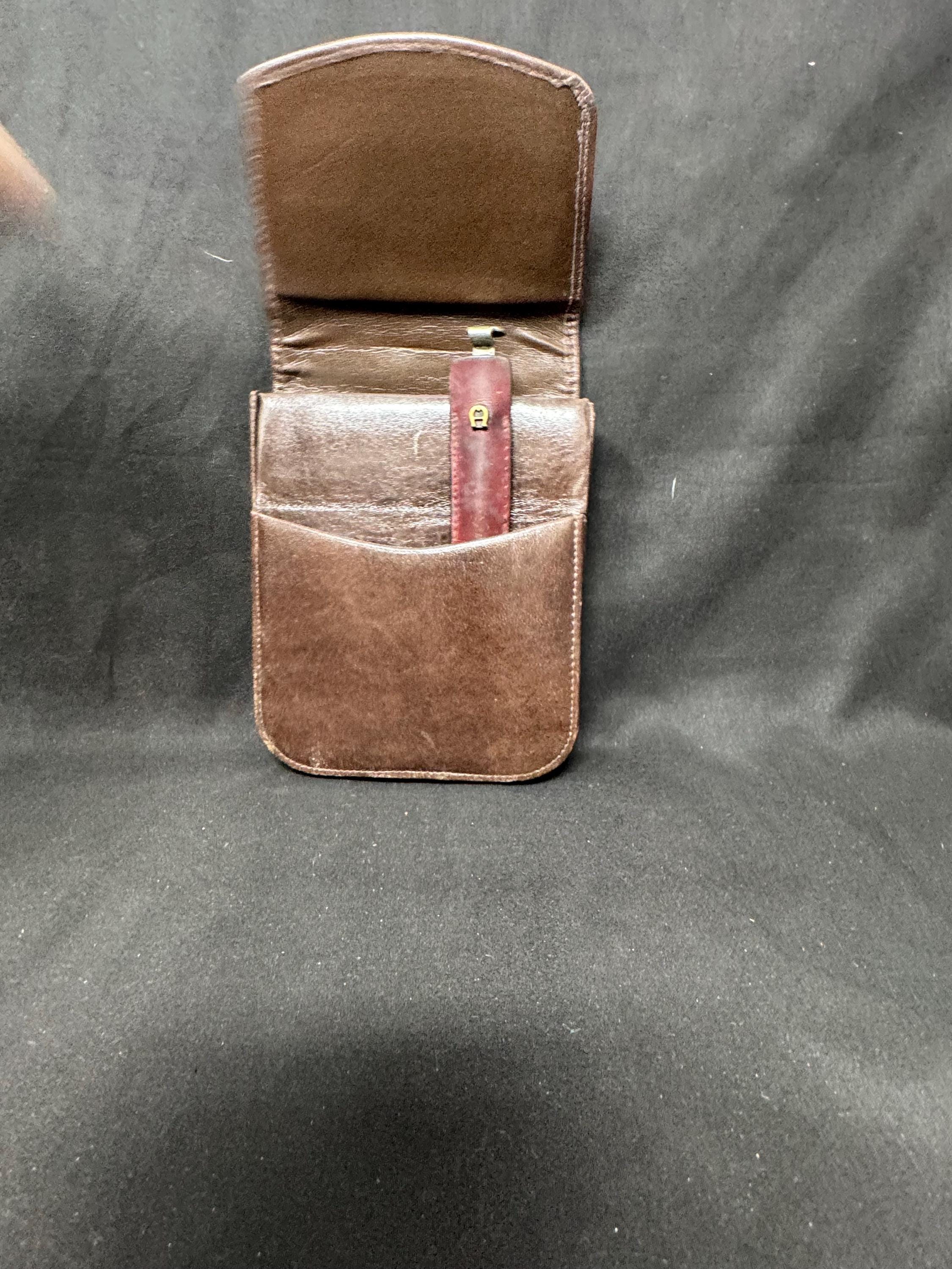Genuine Leather 5-Cigar Case w/ External Lid & Accessory Pocket - Vintage Smoking Collectible 2