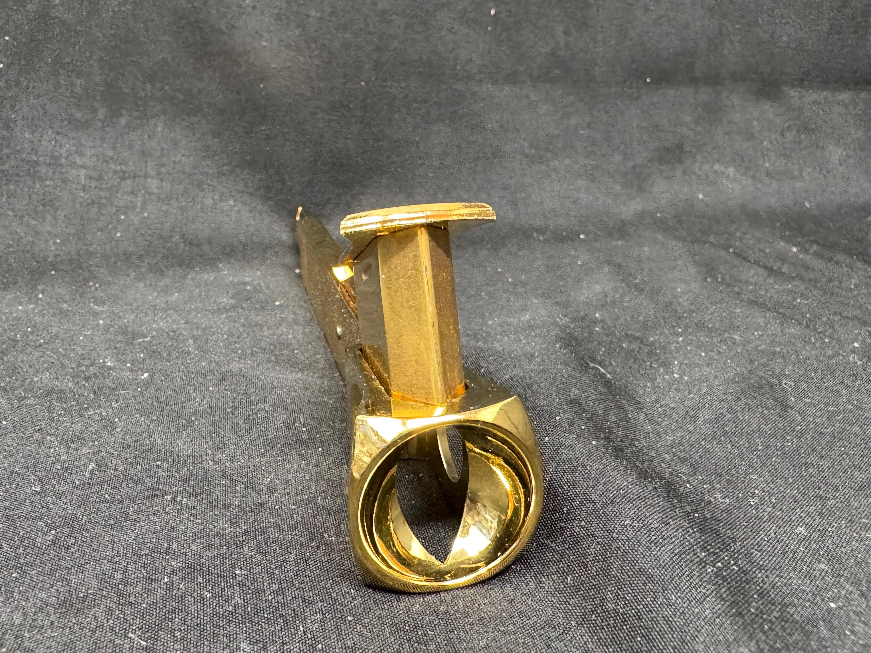 CTS Wolfertz Solingen V-Cut Cigar Cutter, Gold-Tone, circa 1960s-1980s 4