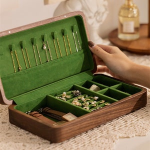 Engrave Walnut Jewelry Box for Travel, Portable Walnut Jewelry Box,Necklace Earring Organizer Storage,Personalized gift Birthday giftfor her